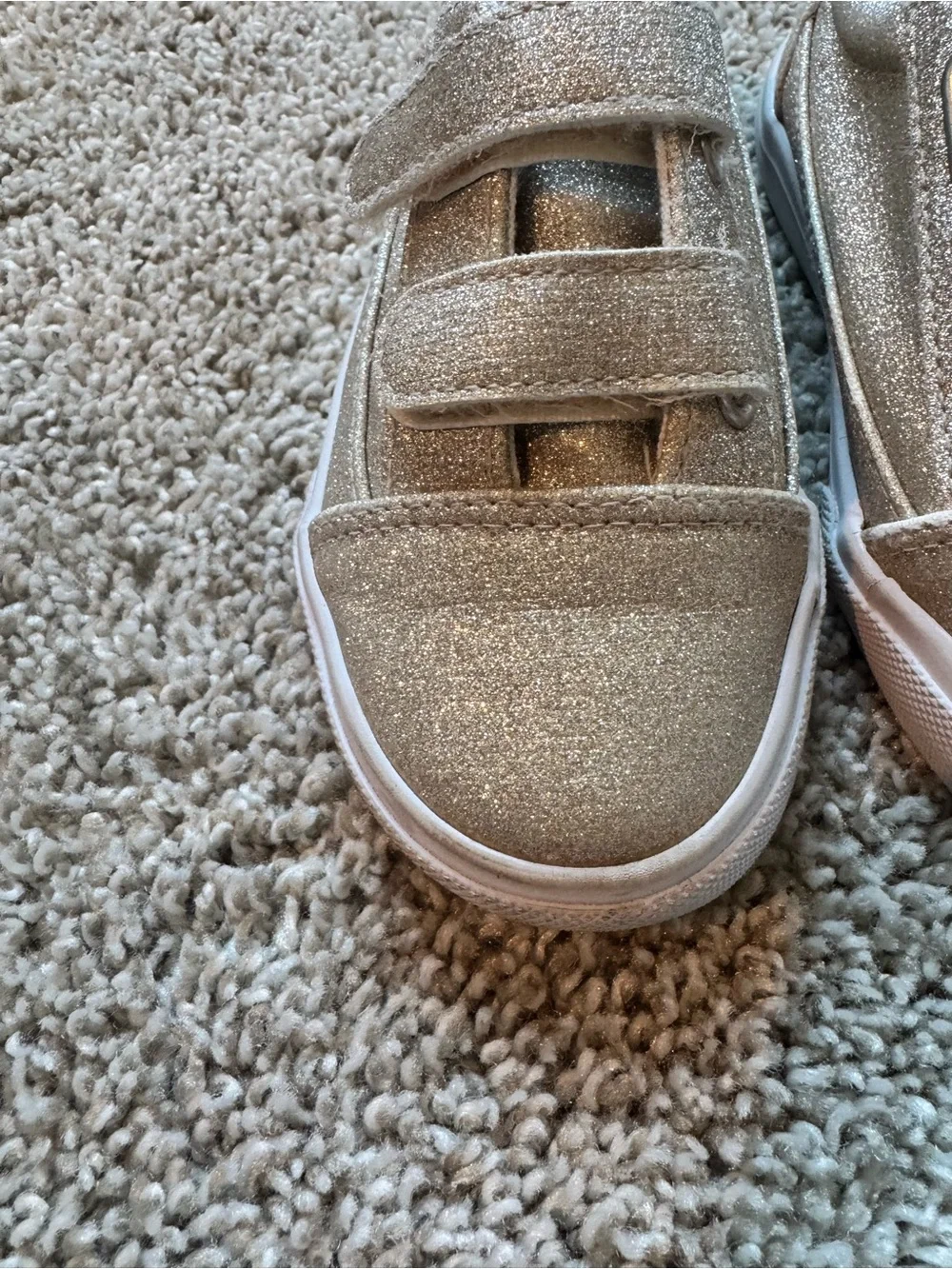 Girls Gold Glitter Sneakers Velcro Strap Shoes Slip on shoes size 9